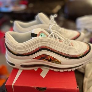 Men’s size 11 air max